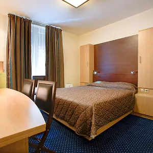 *** Hotel Terminus Montparnasse Frankrijk
